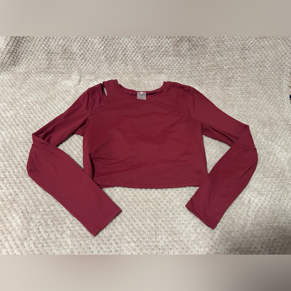 Calia cutout support top